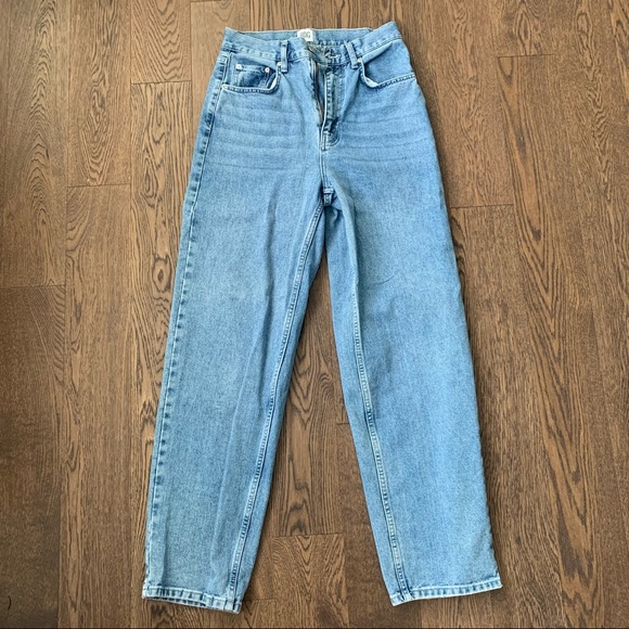 Urban Outfitters Denim - Urban outfitters straight leg/ baggy jeans